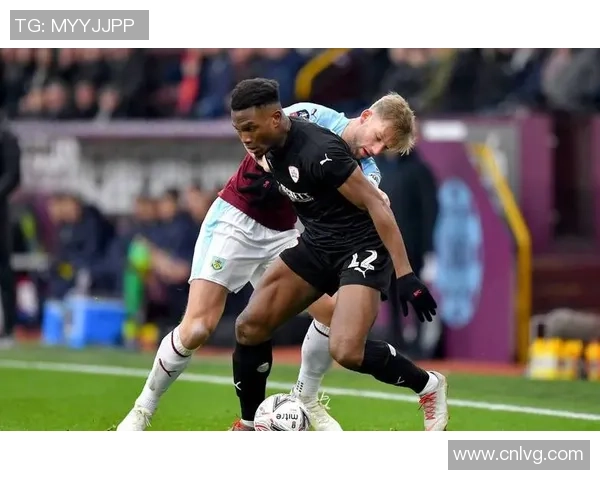 伯恩利主场迎战哈德斯菲决战英冠争夺关键三分