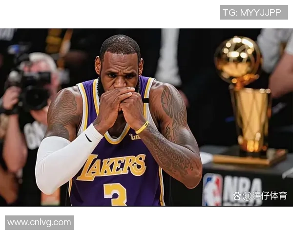 卡特与湖人拉杆对决的精彩瞬间与篮球传奇的交汇 卡特与湖人拉杆对决的精彩瞬间与篮球传奇的交汇